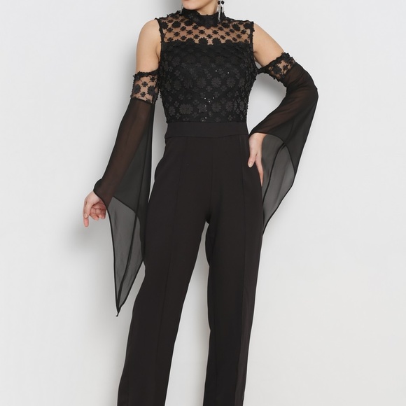 Jane White Cold Shoulder Lace detail  jumpsuit - Picture 7 of 8